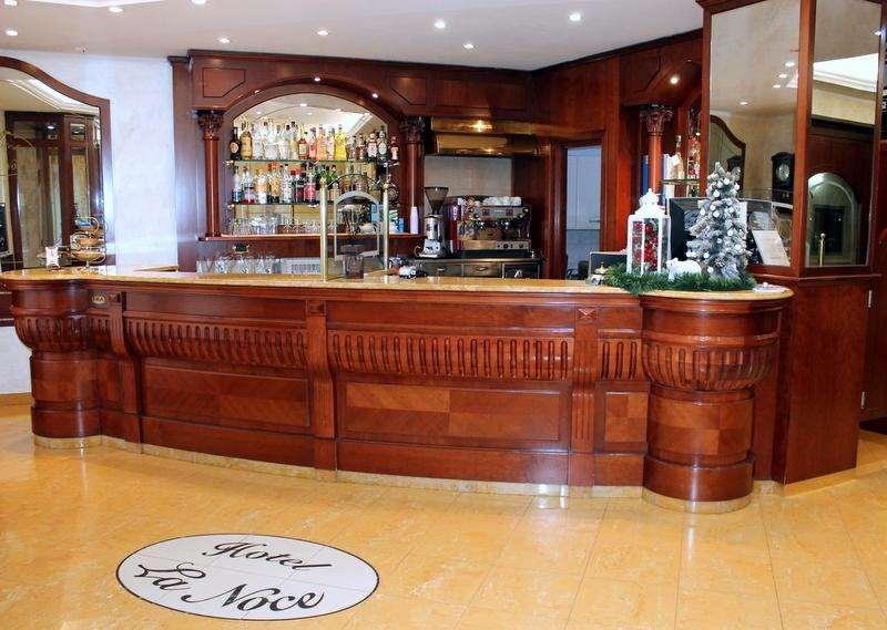 Hotel La Noce Chivasso Restaurant foto